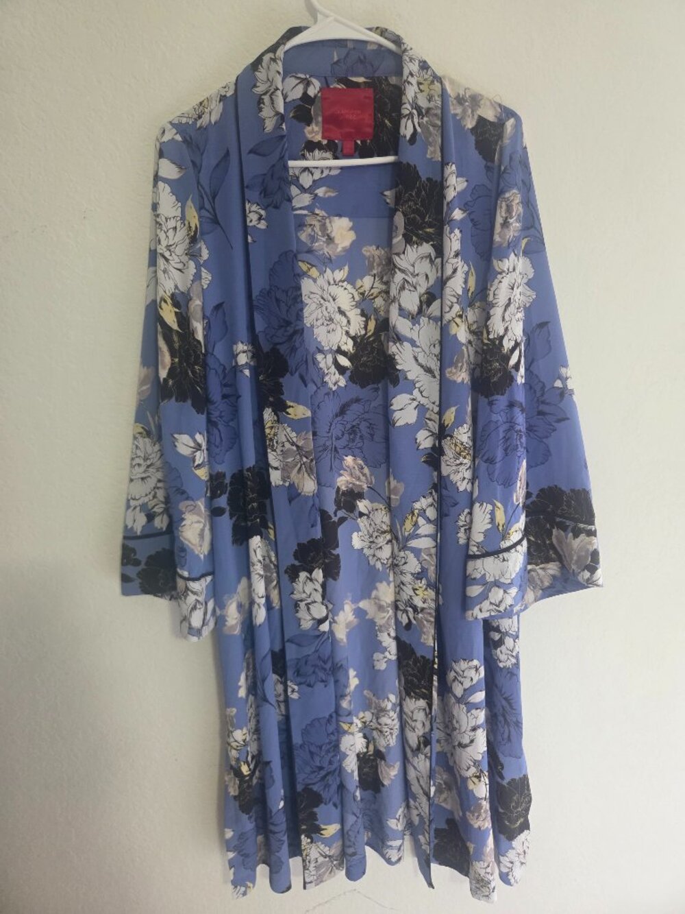 Size Medium Jennifer Lopez Longline floral kimono duster rope